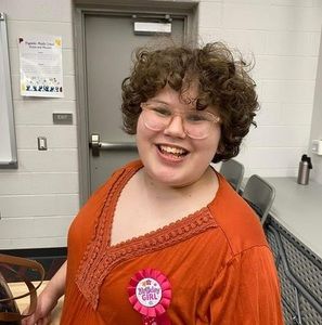 Meet your Posher, Casandra